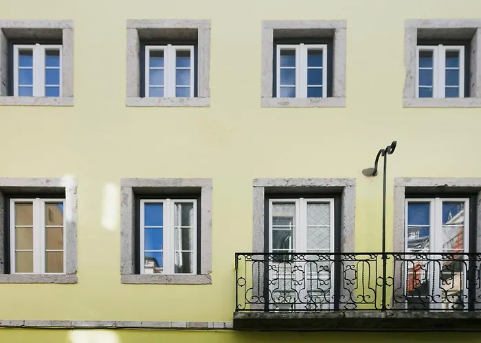 My Lx Flat Bairro Alto Design Лісабон